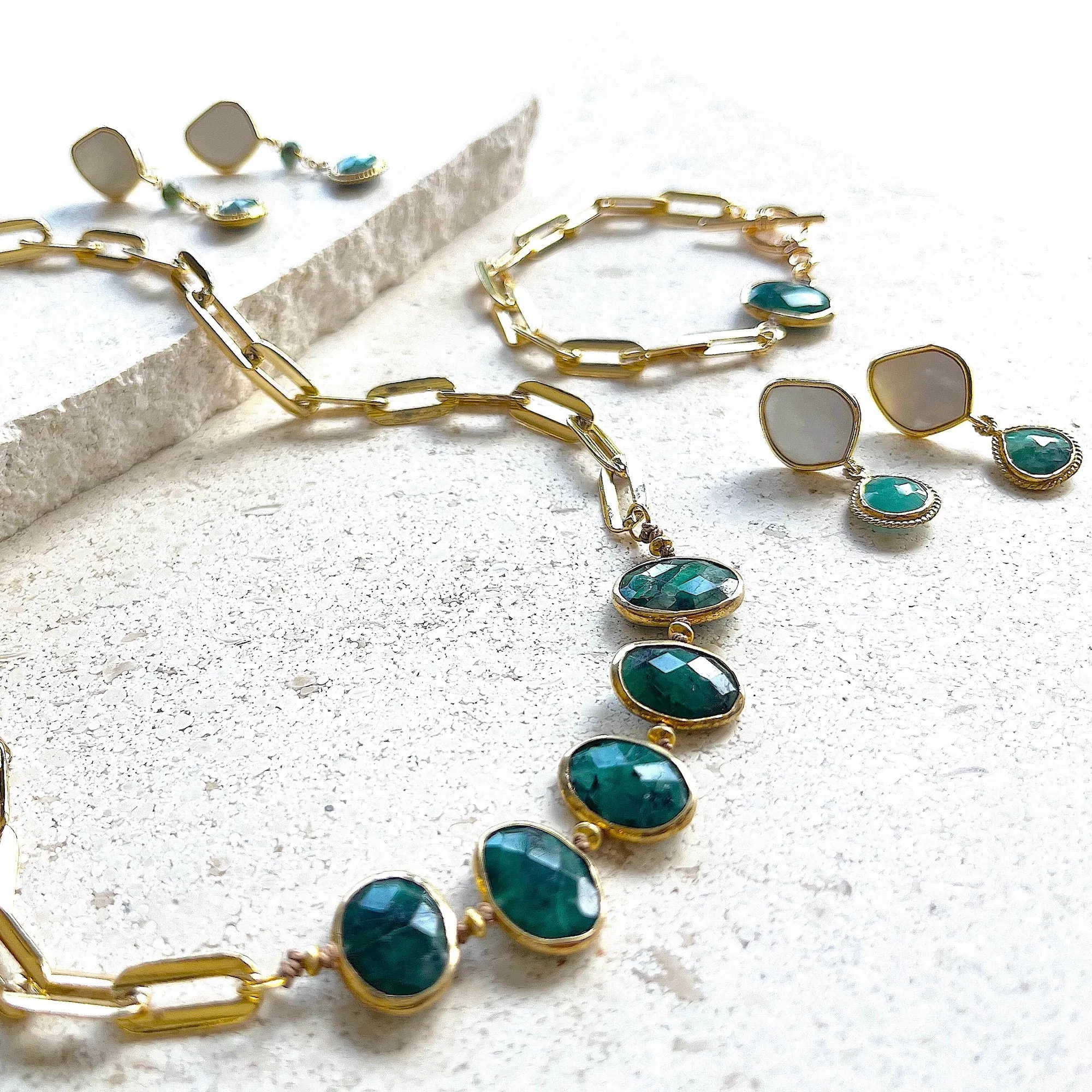 Raw Emerald Bezel Bracelet